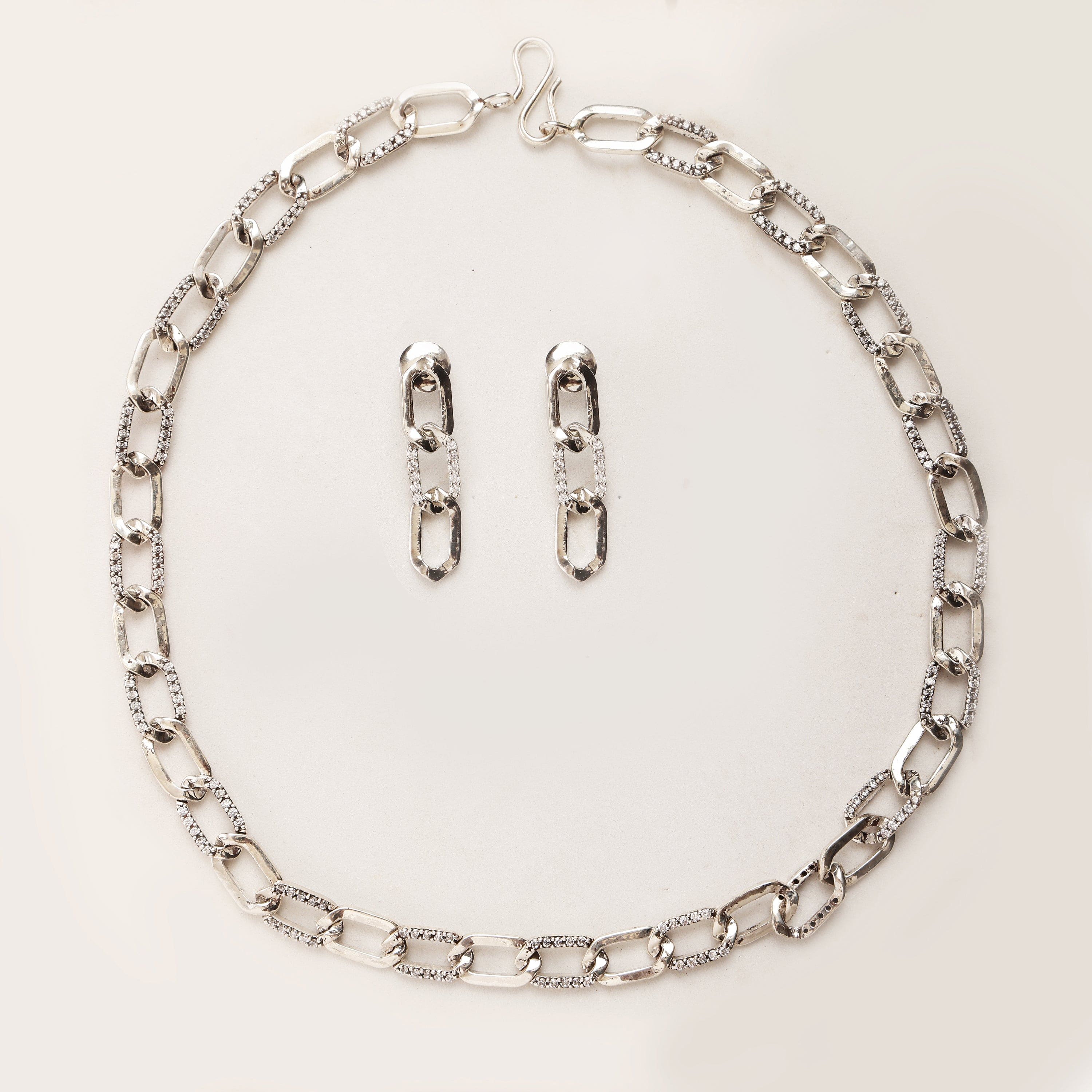 INTERLOCK CHAIN NECKLACE SET