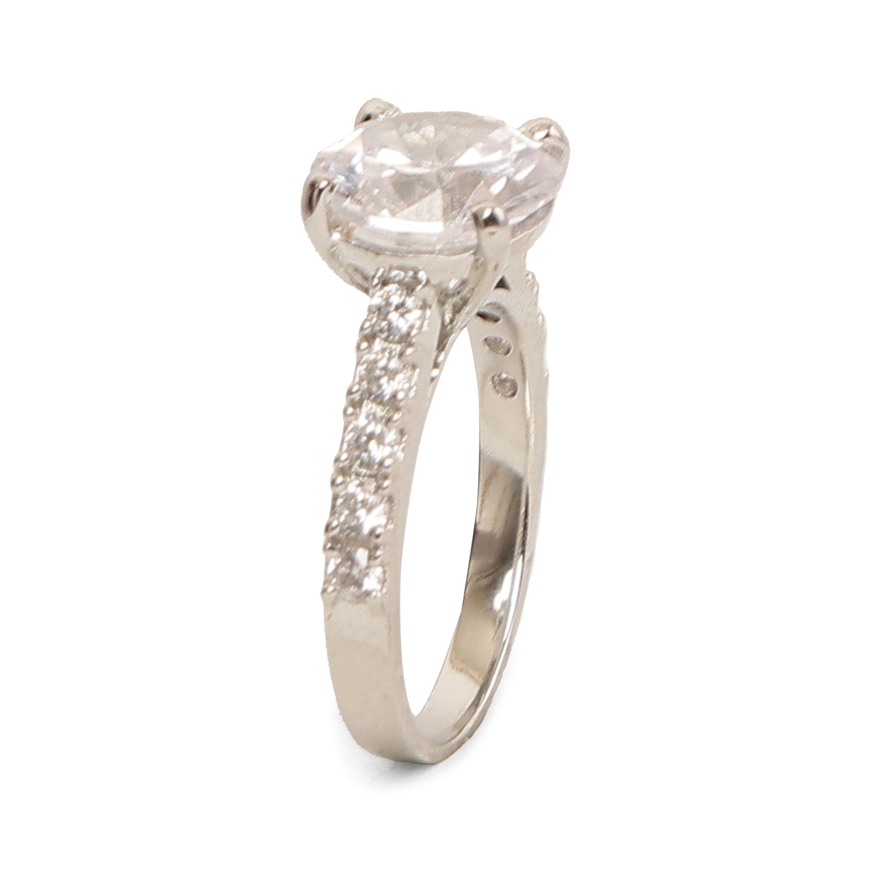 Eterna Solitaire Ring