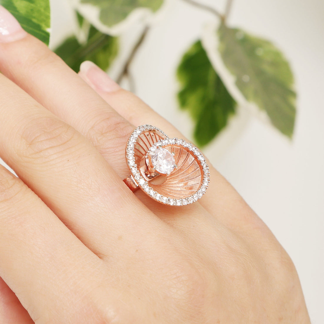 Endless Twirl 925 Sterling Silver Ring