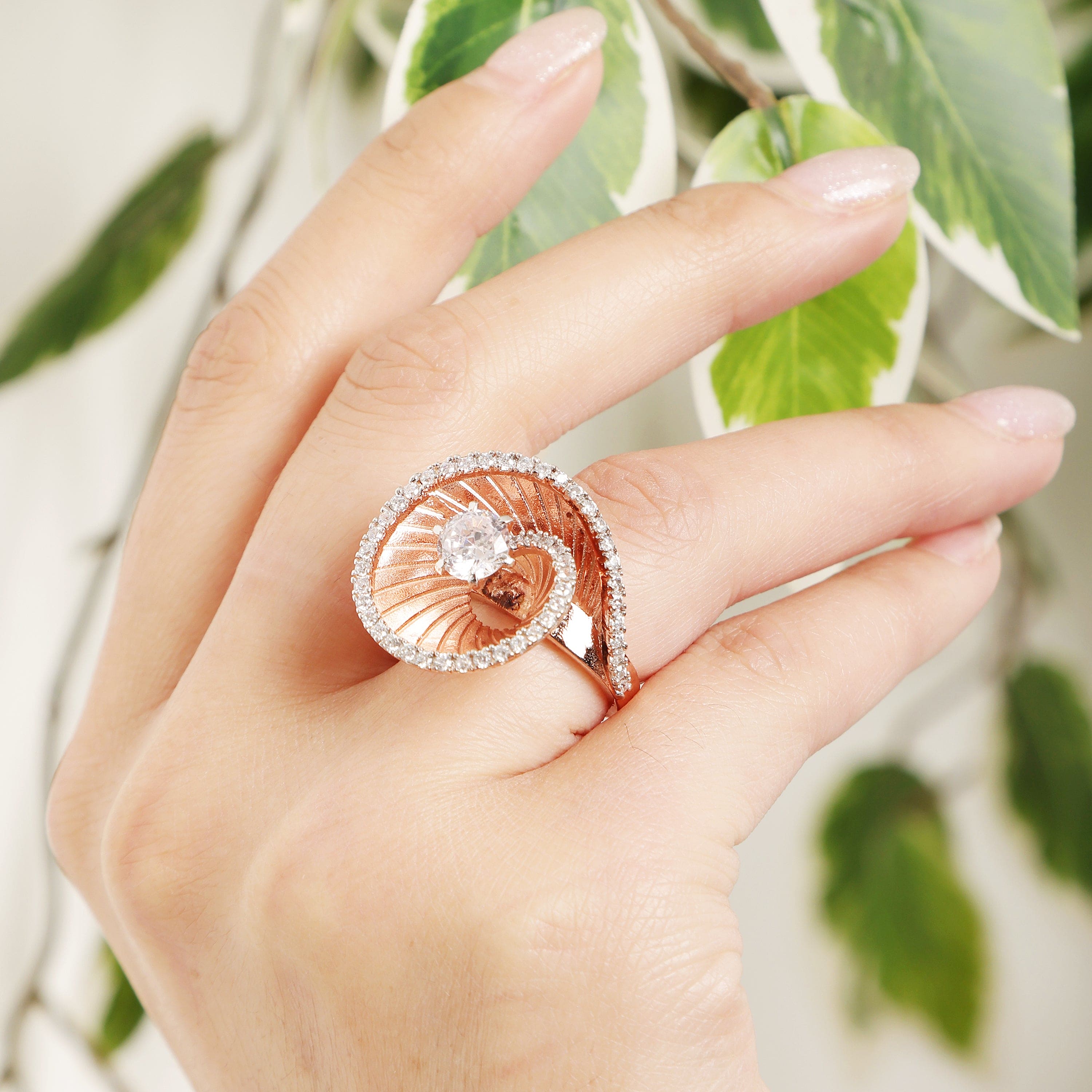 Endless Twirl 925 Sterling Silver Ring