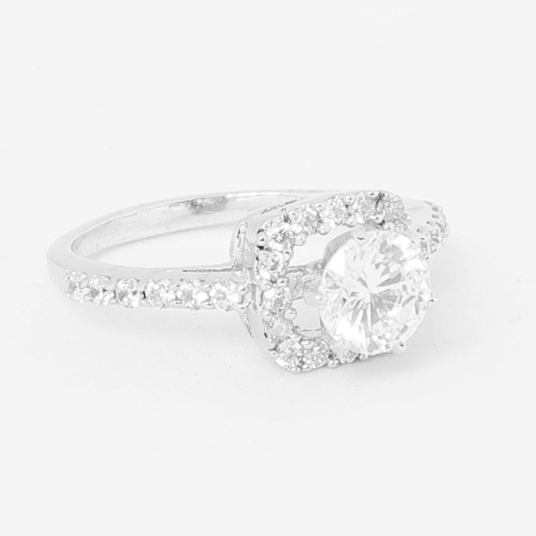 Radiant Minimal Ring