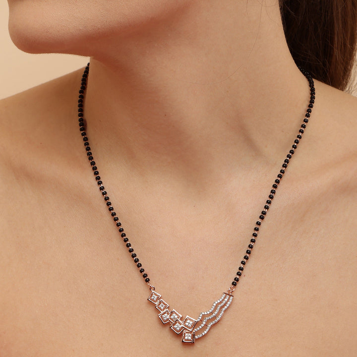 MAGESTIC SEVEN SQUARE MANGLASUTRA