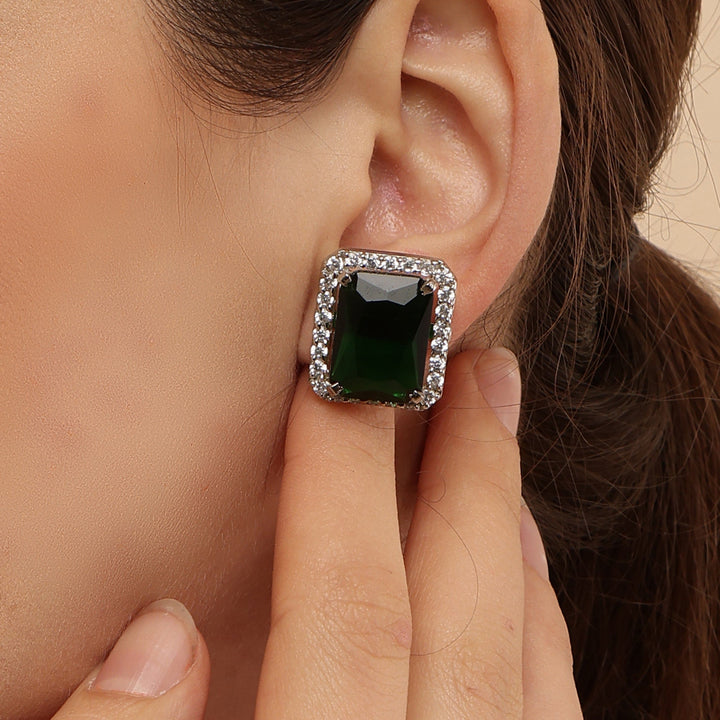 AESTHETIC EMERALD PENDANT SET