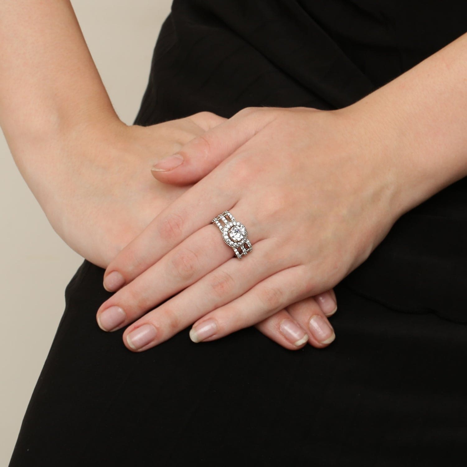 BLUSHING SILVER RING