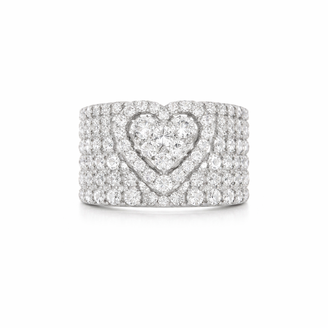 925 Silver ring with heart design on a white background