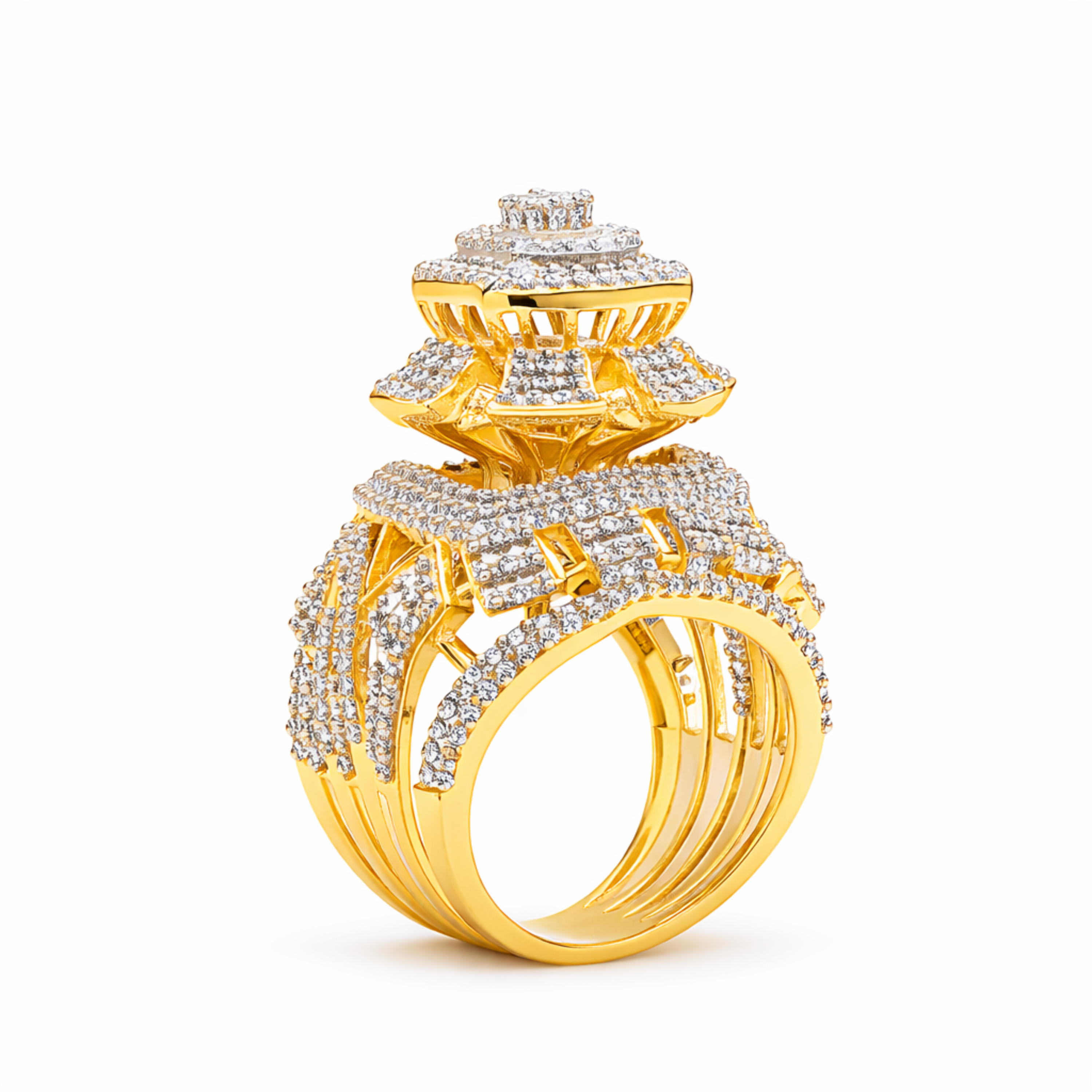     Zenvora Luxe ring close-up CZ diamond detail gold polish