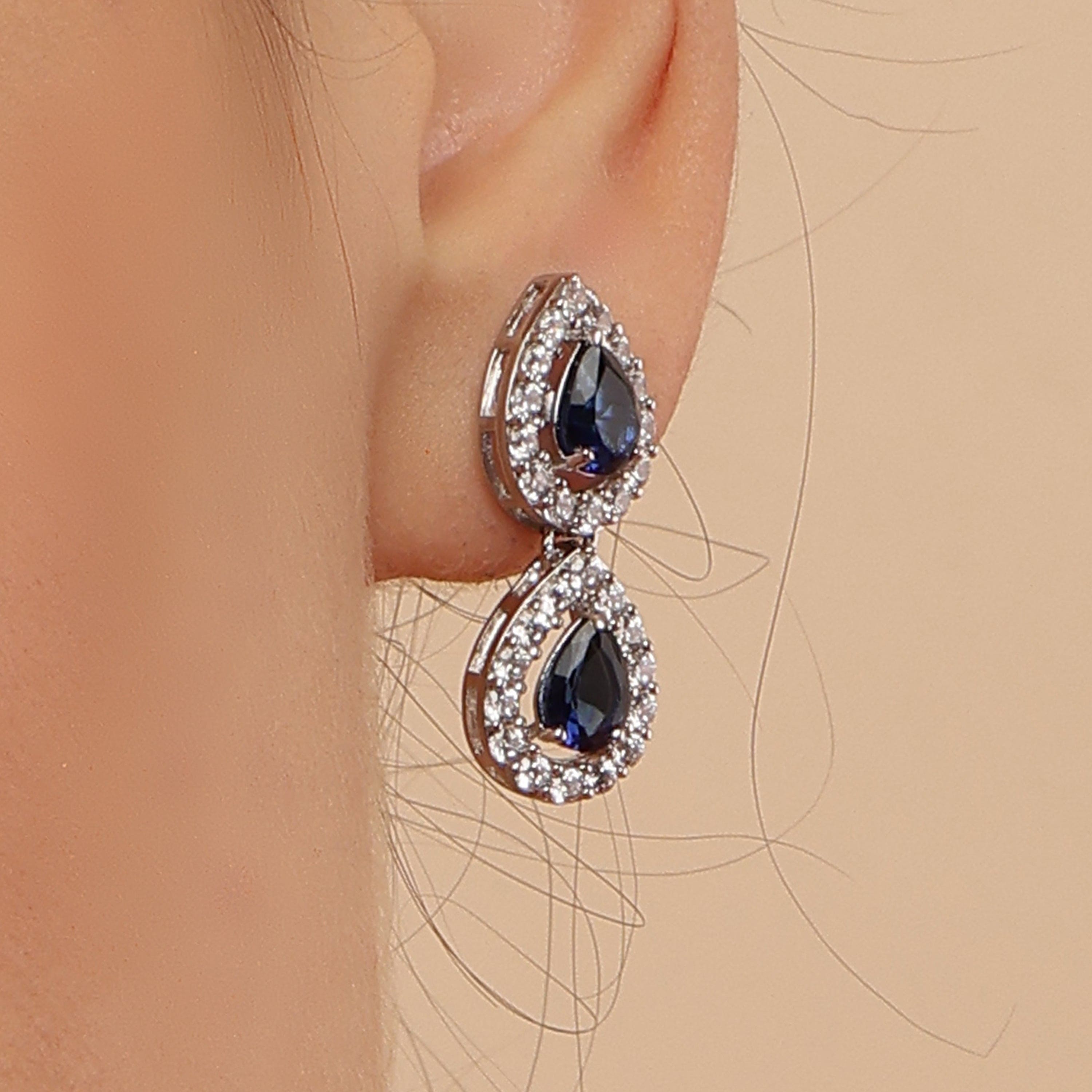 Blue Love Solitaire sterling silver necklace set close-up detail