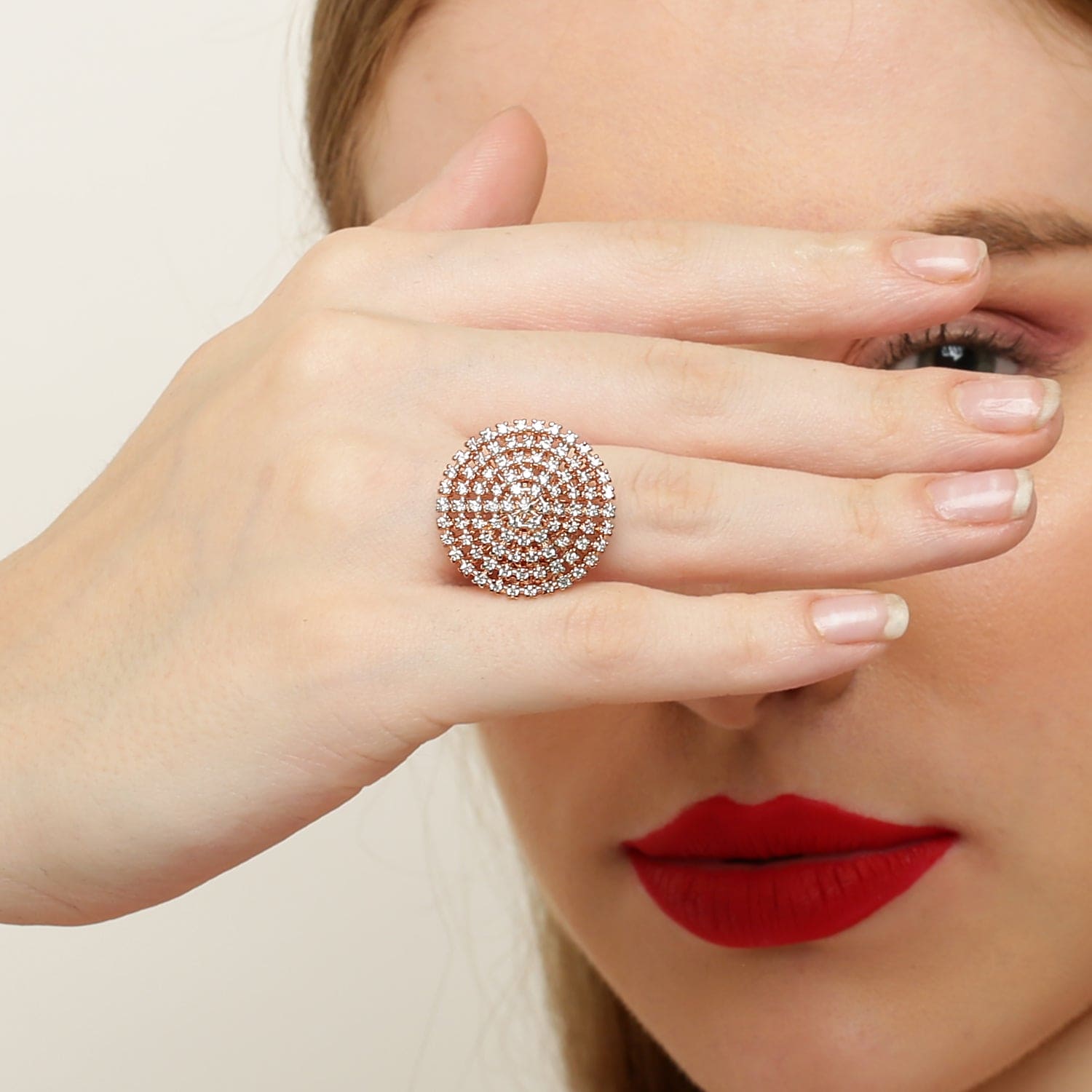 Bosslady Cocktail sterling silver ring worn on hand