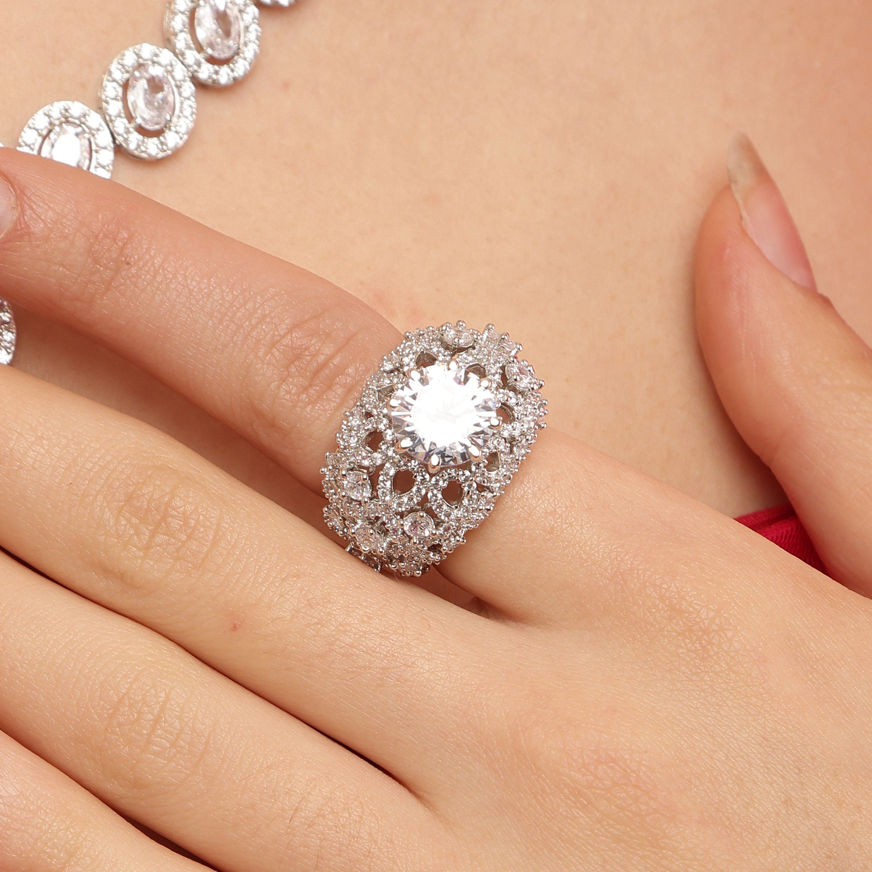 Dazzling 4CT solitaire sterling silver ring close-up detail