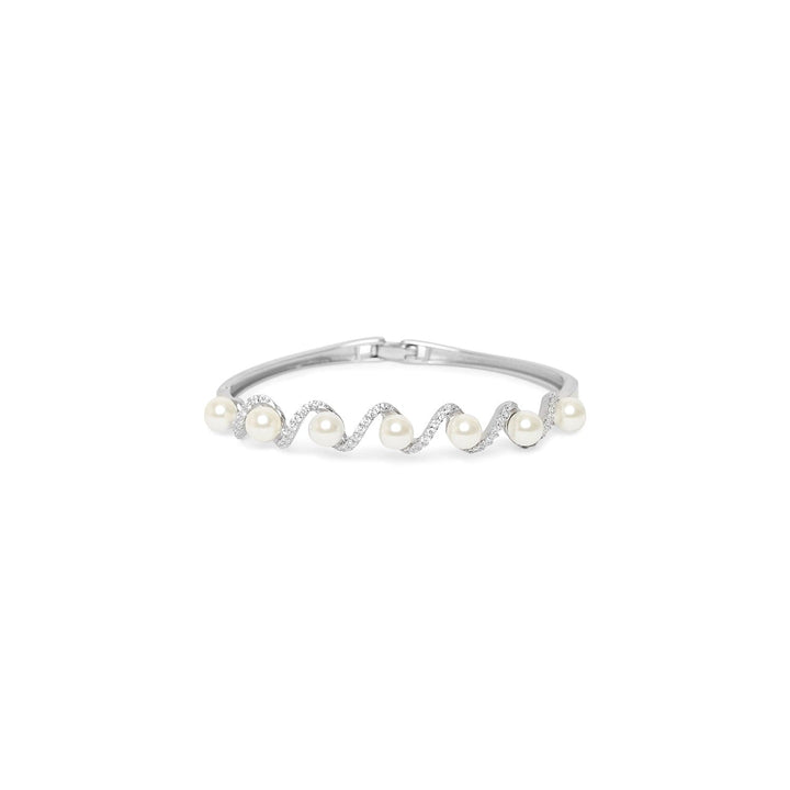 Divine Pearl 925 sterling silver bracelet front view