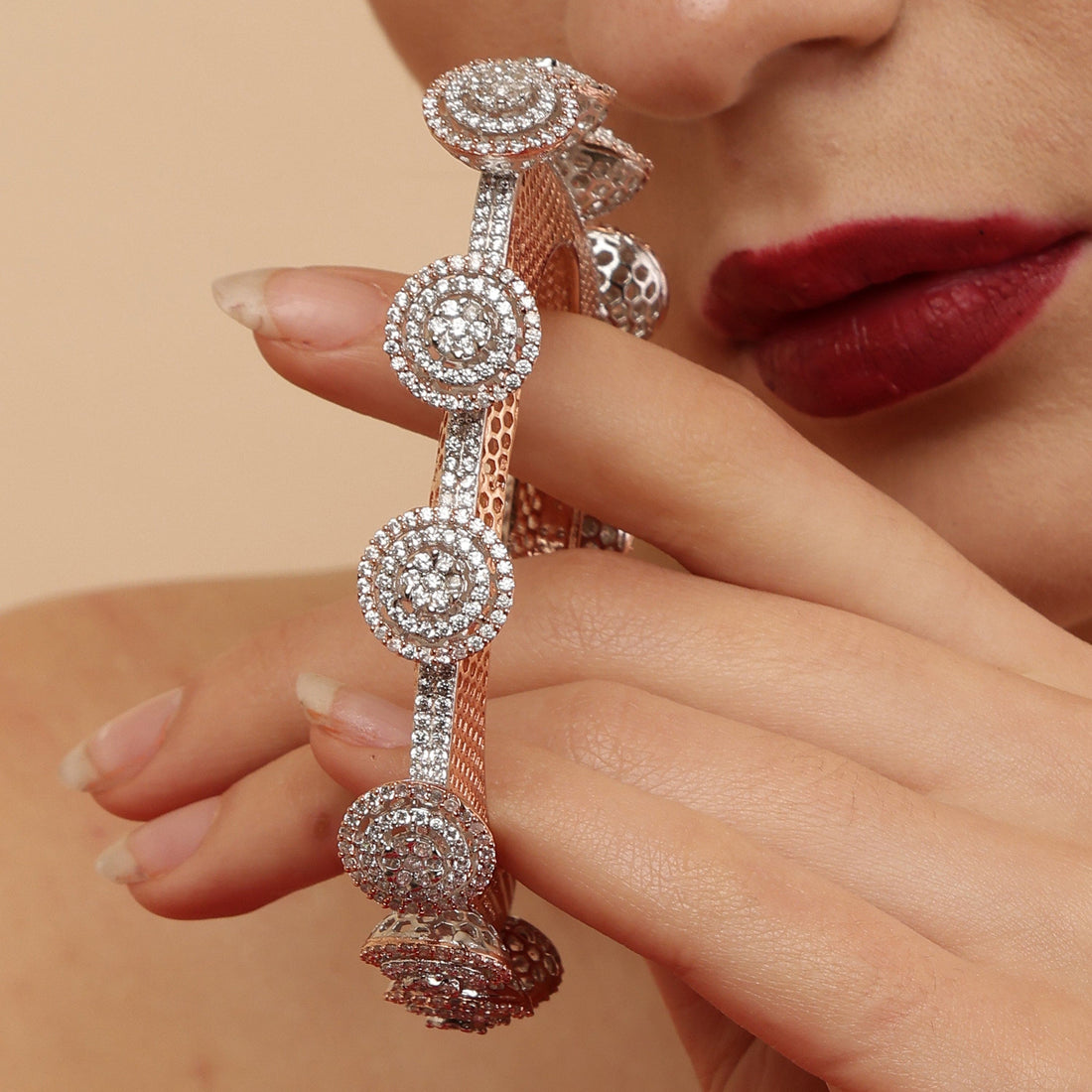 Elegant Maharani 925 sterling silver Pachelis worn on wrist
