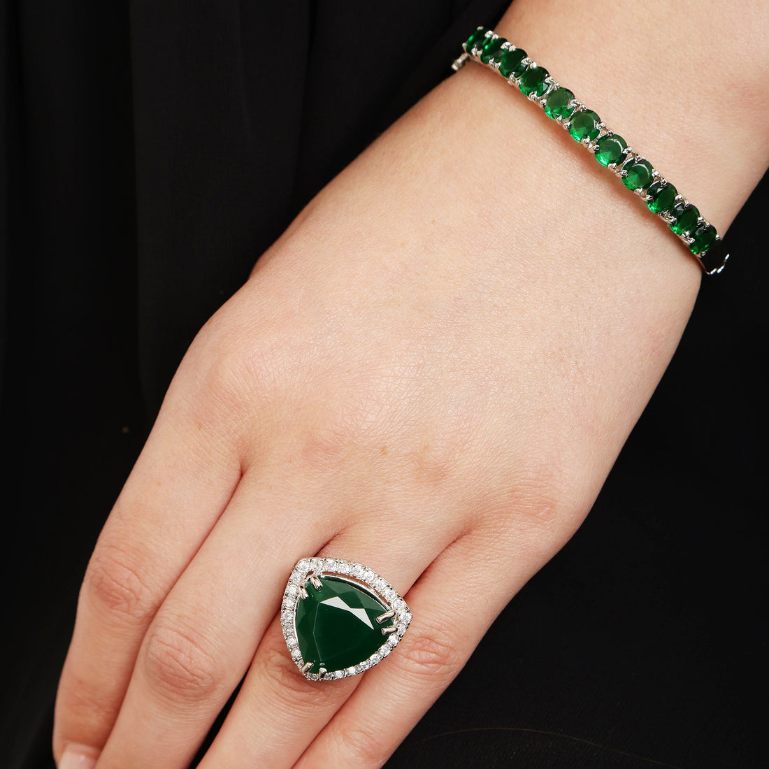 Emerald Prism sterling silver ring close-up detail