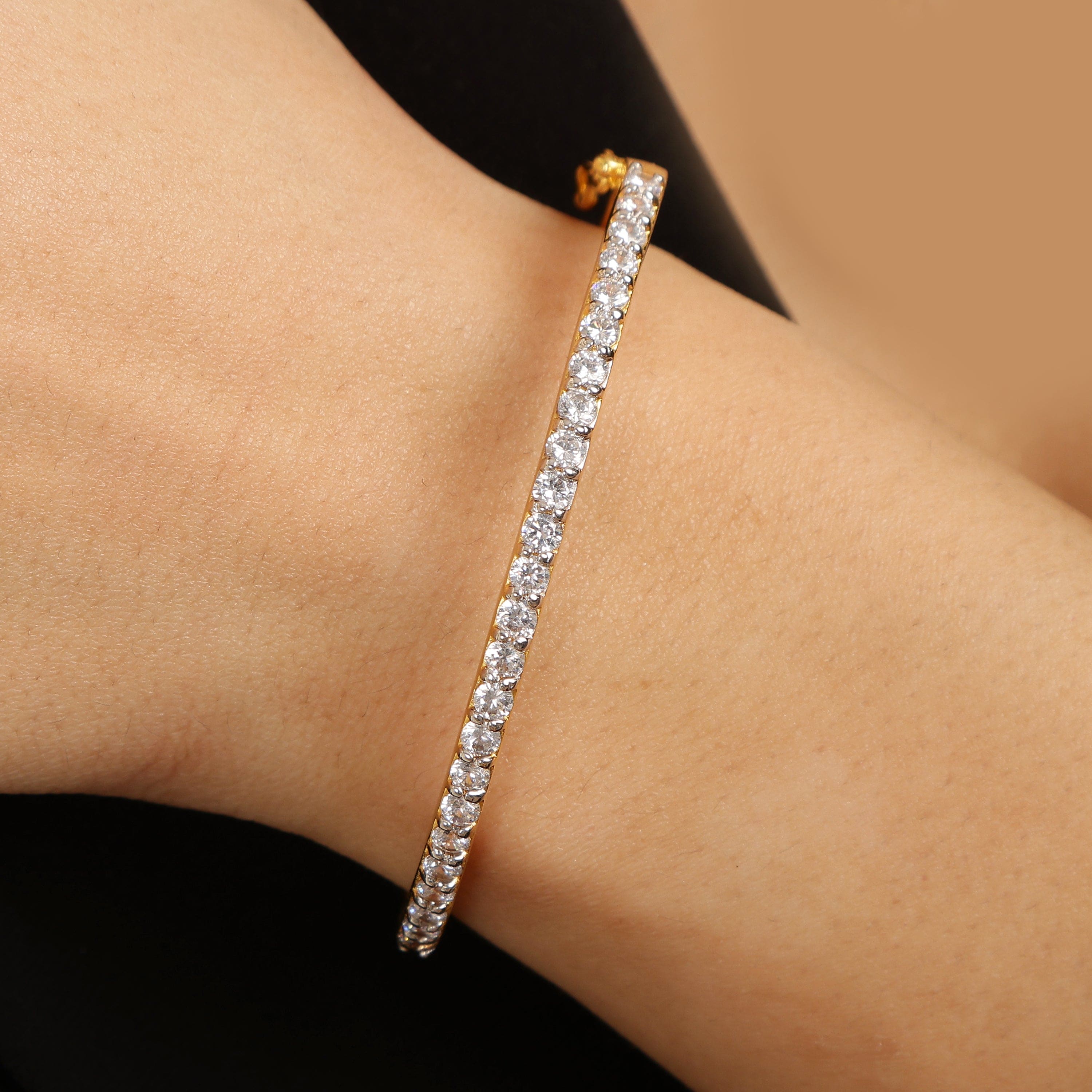 Eternal Line sterling silver bracelet close-up detail