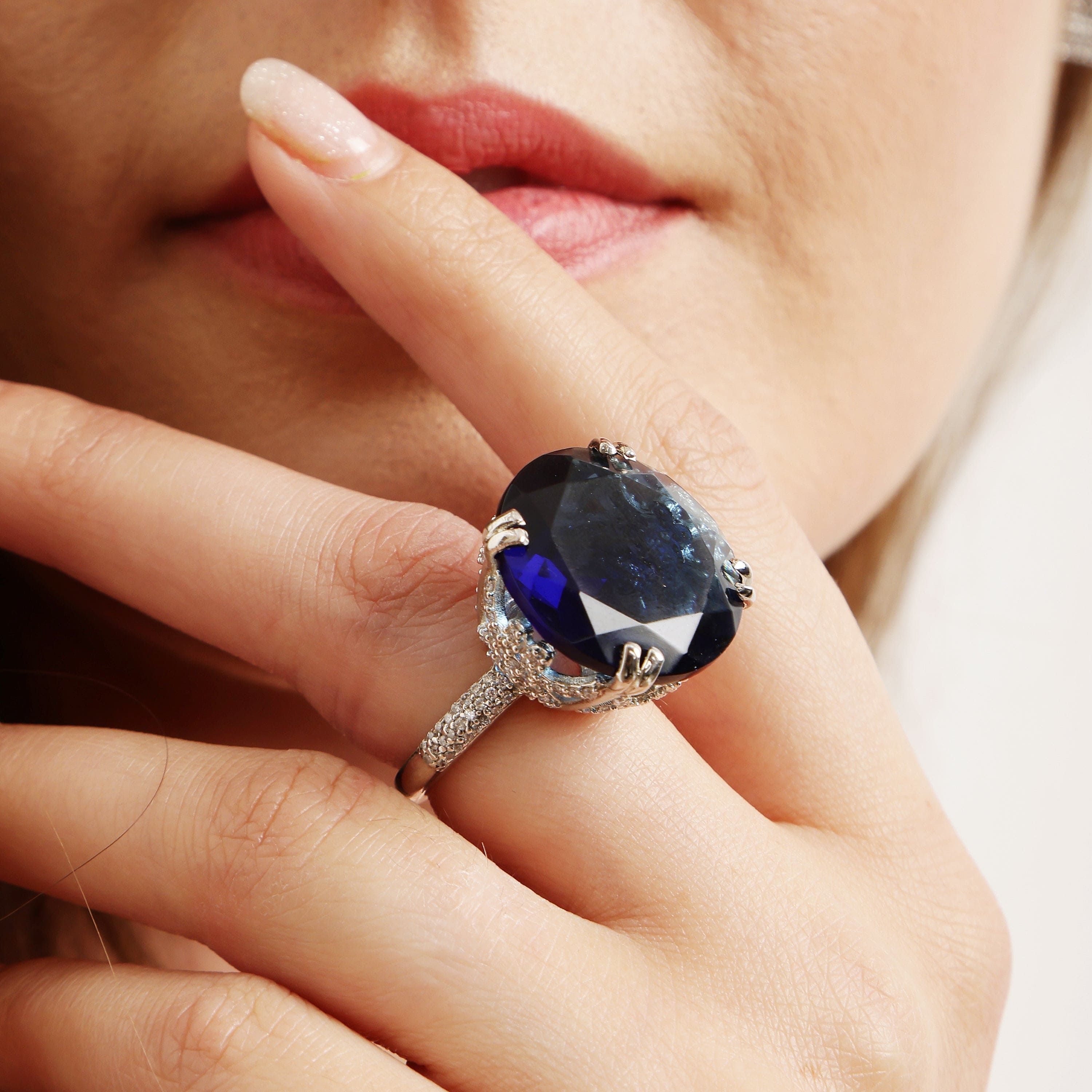 Eternal Sapphire sterling silver ring sapphire stone close-up detail