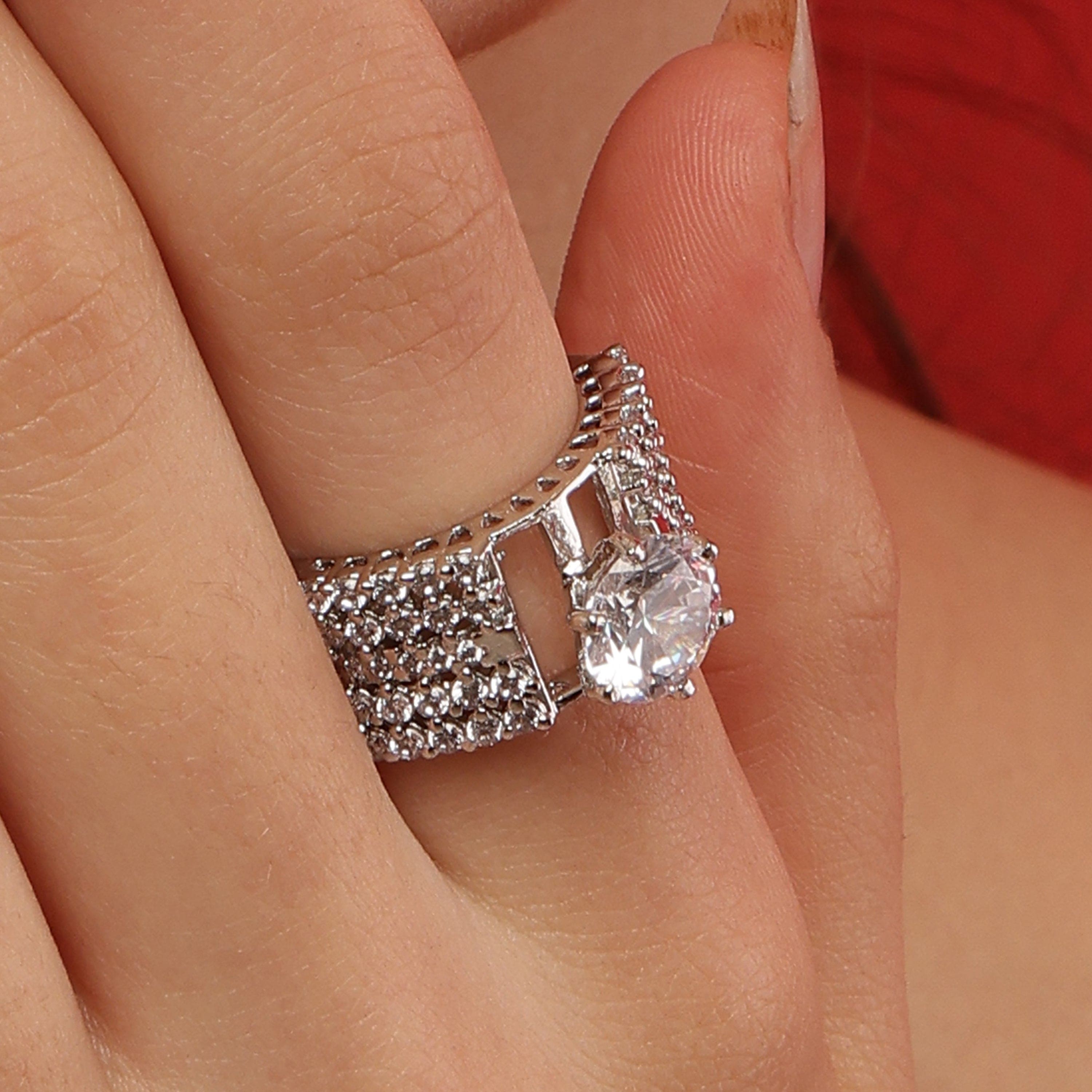Ethereal Echo solitaire sterling silver ring close-up detail