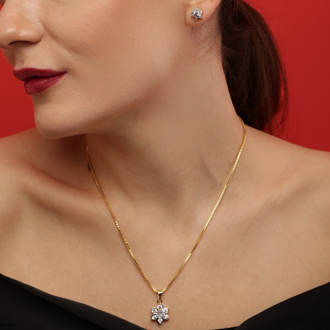 Floral Grace sterling silver pendant set side view