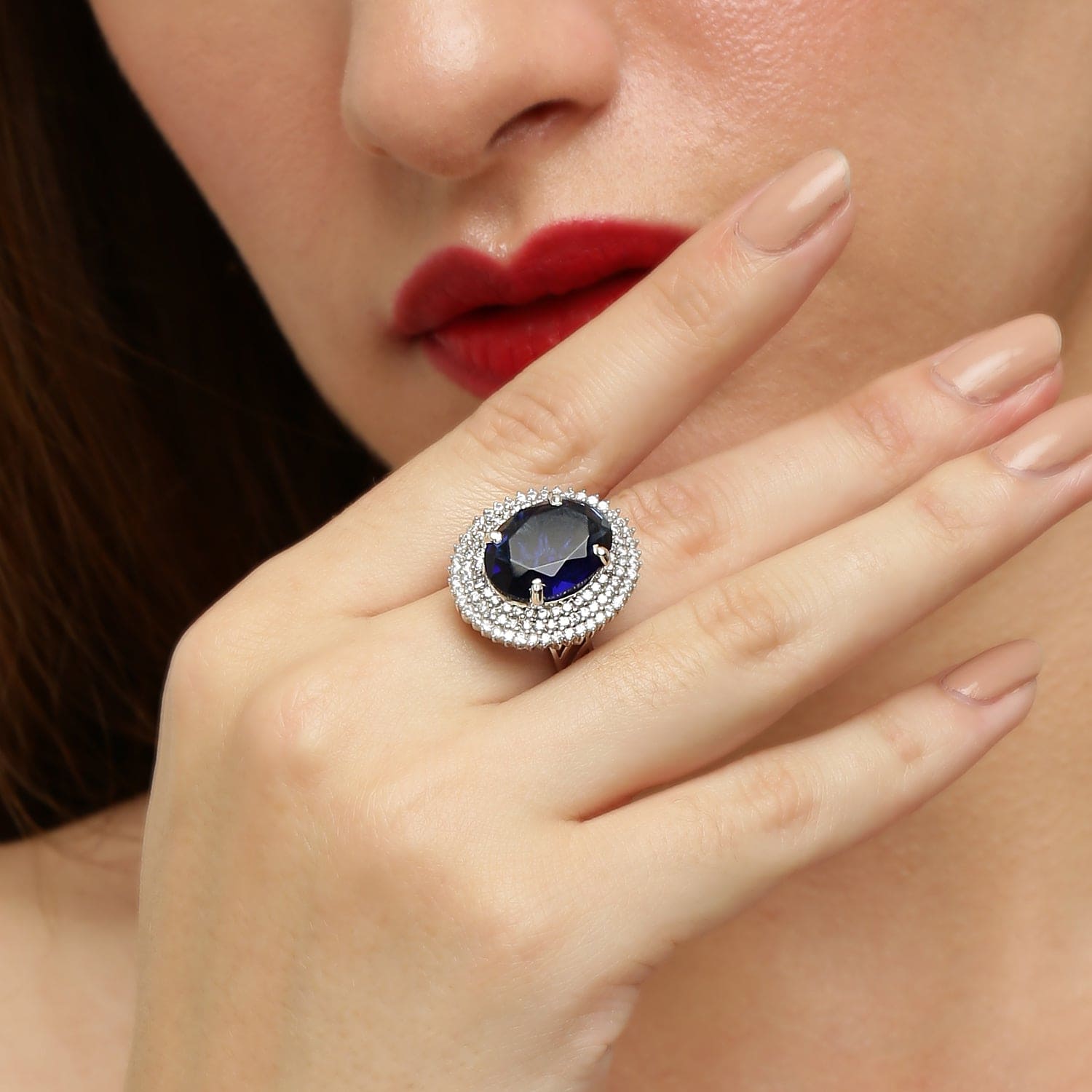 Gleaming Blue Sapphire 925 sterling silver ring front view