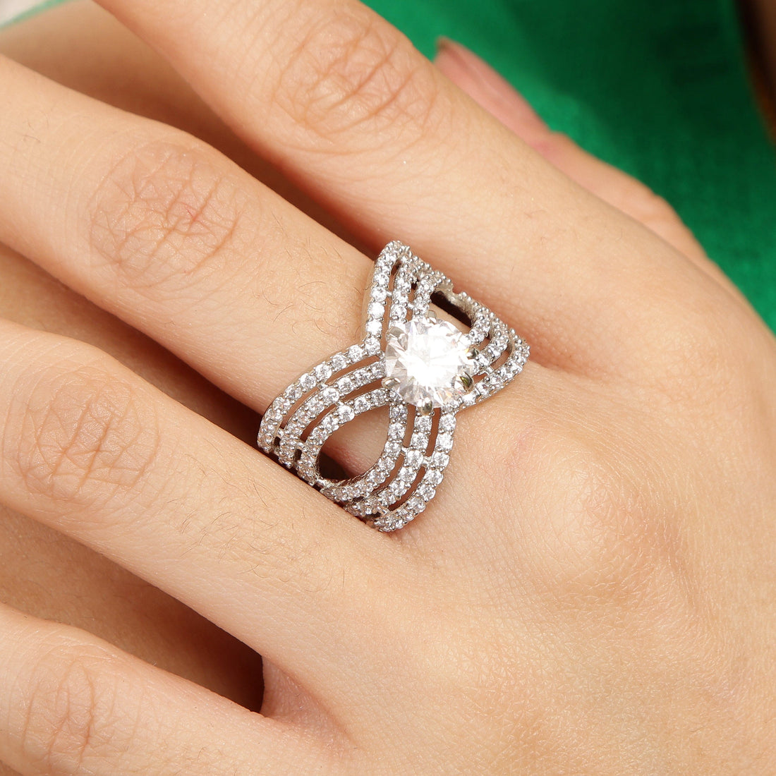 Infinity Tied 925 sterling silver ring band detail