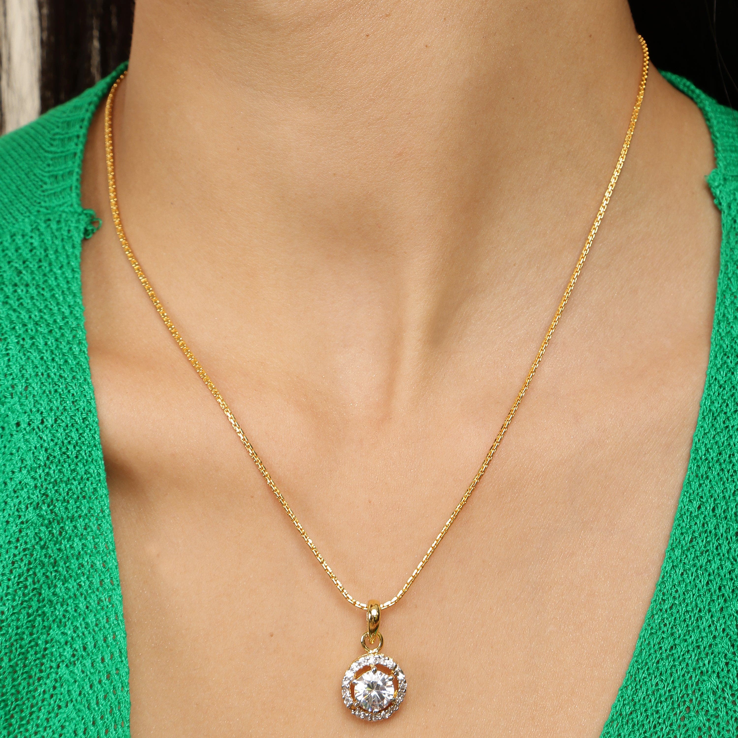 Lustrous Halo sterling silver pendant set close-up detail