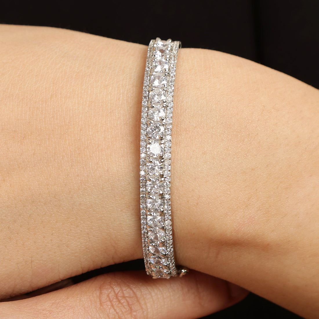 Nova Curve sterling silver bracelet close-up detail