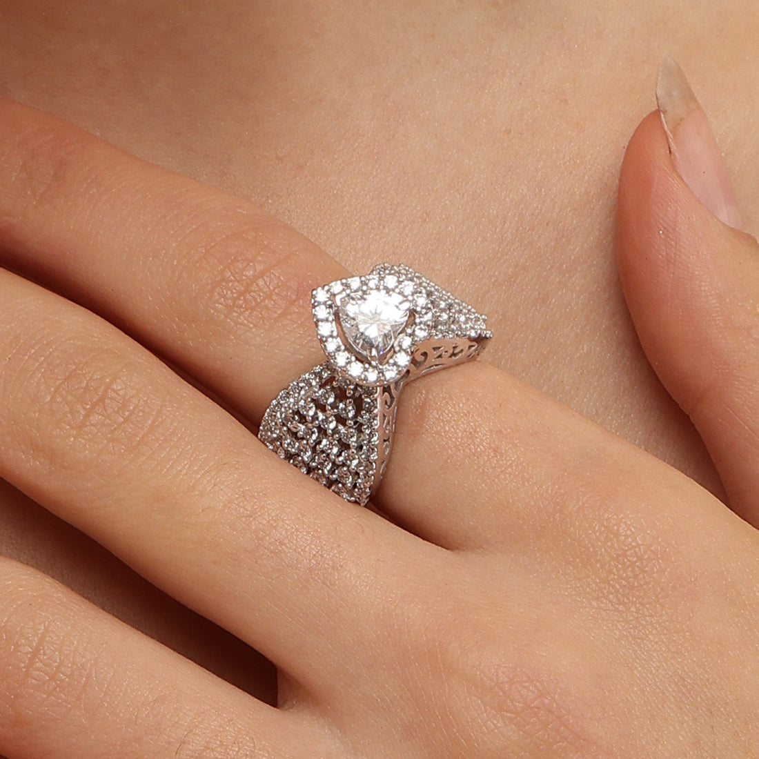Ravishing Heart solitaire mounted sterling silver ring close-up detail