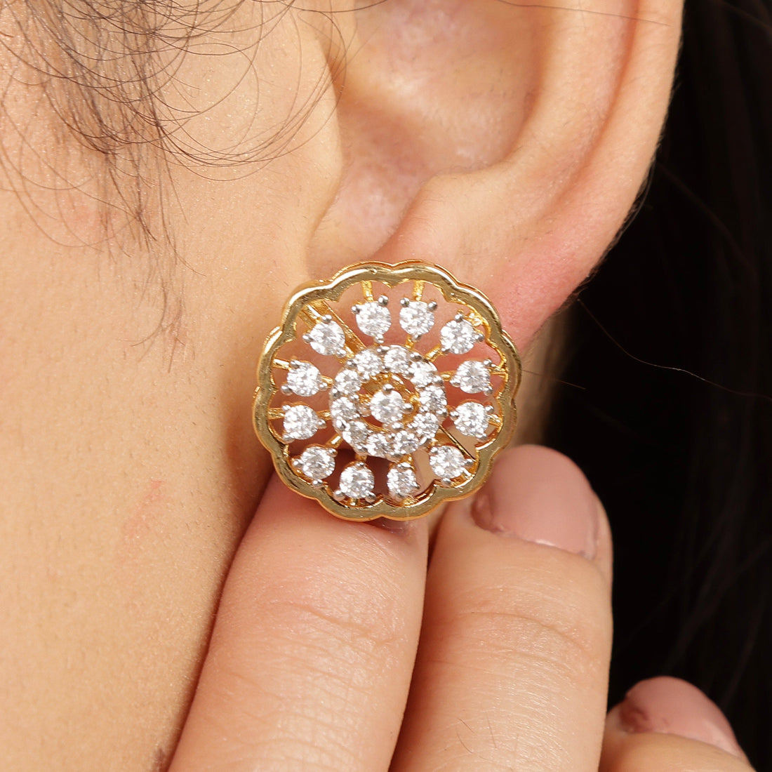 Rosette Shine sterling silver pendant set side view