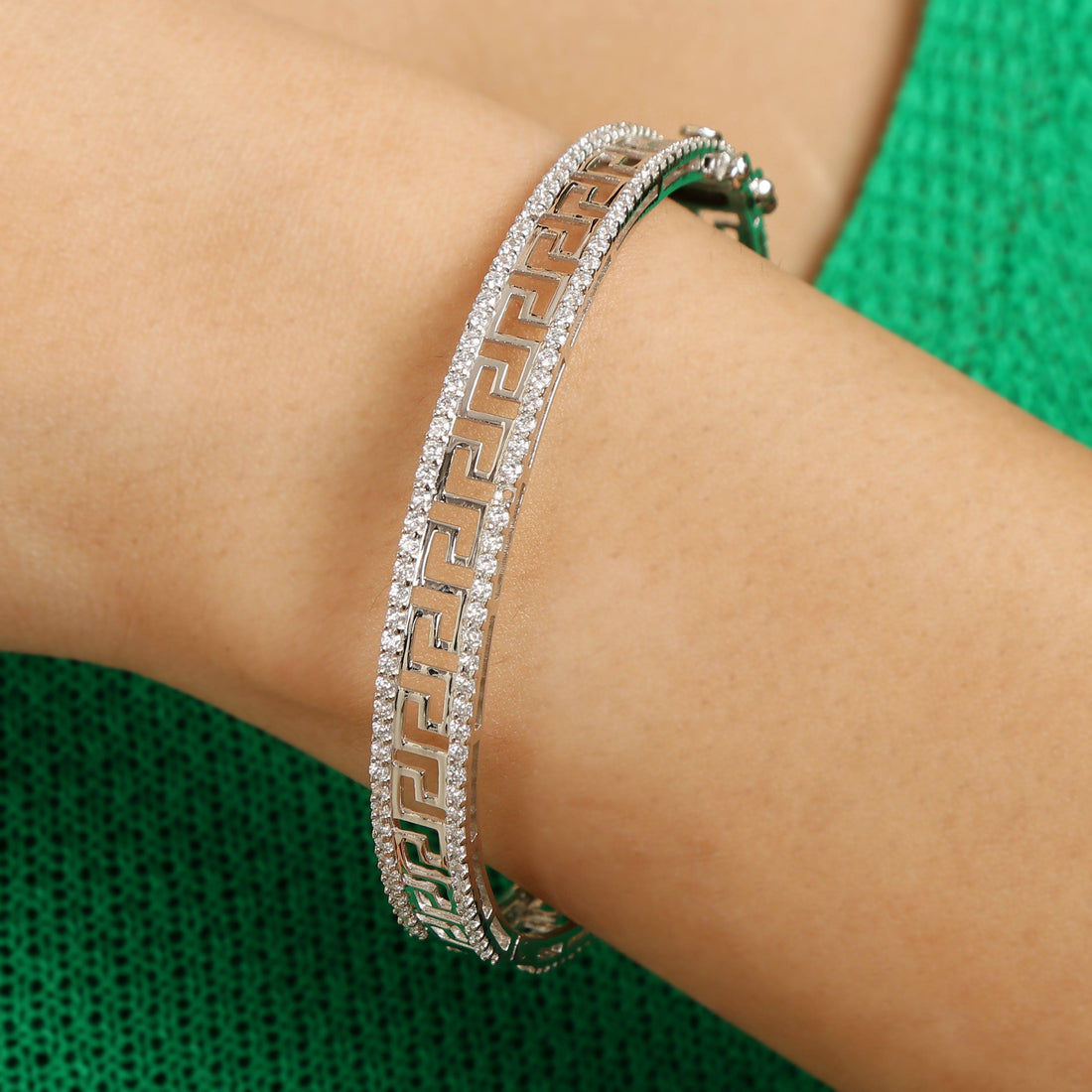 Royal Vein sterling silver bracelet gold tone detail