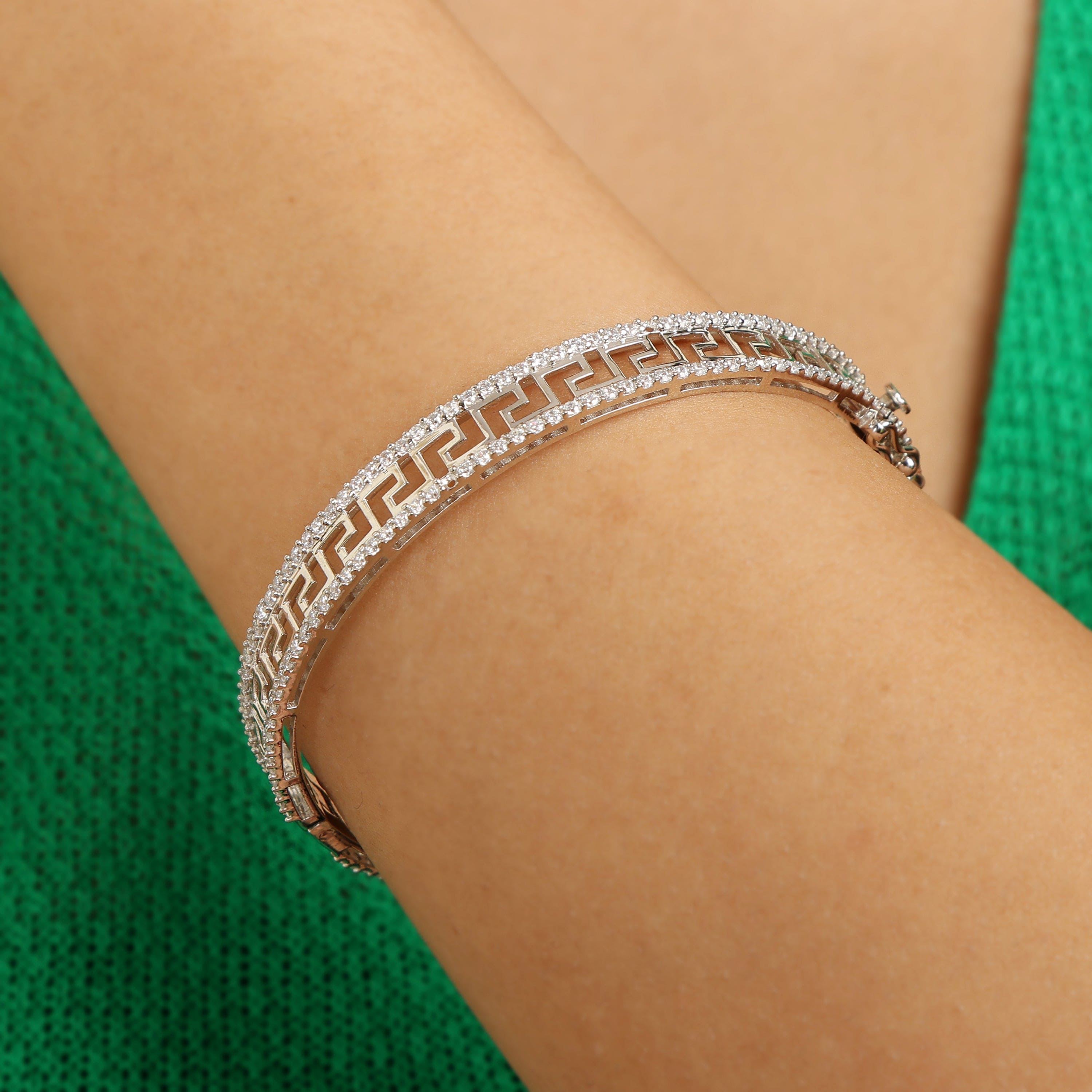 Royal Vein sterling silver bracelet lifestyle shot