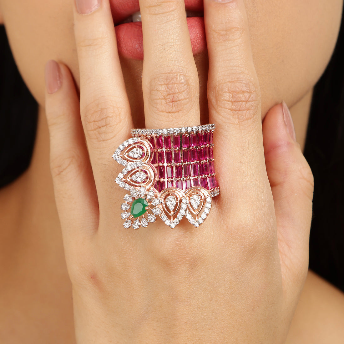 Scarlet Majesty 925 sterling silver ring band detail