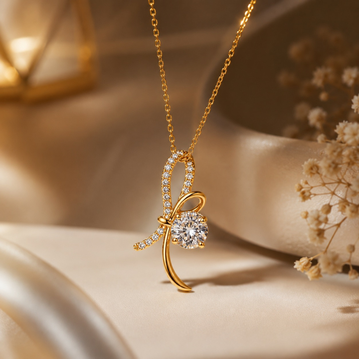 Seravelle Luxe 925 silver pendant necklace in gold polish with sparkling white stones and luxury elegant design