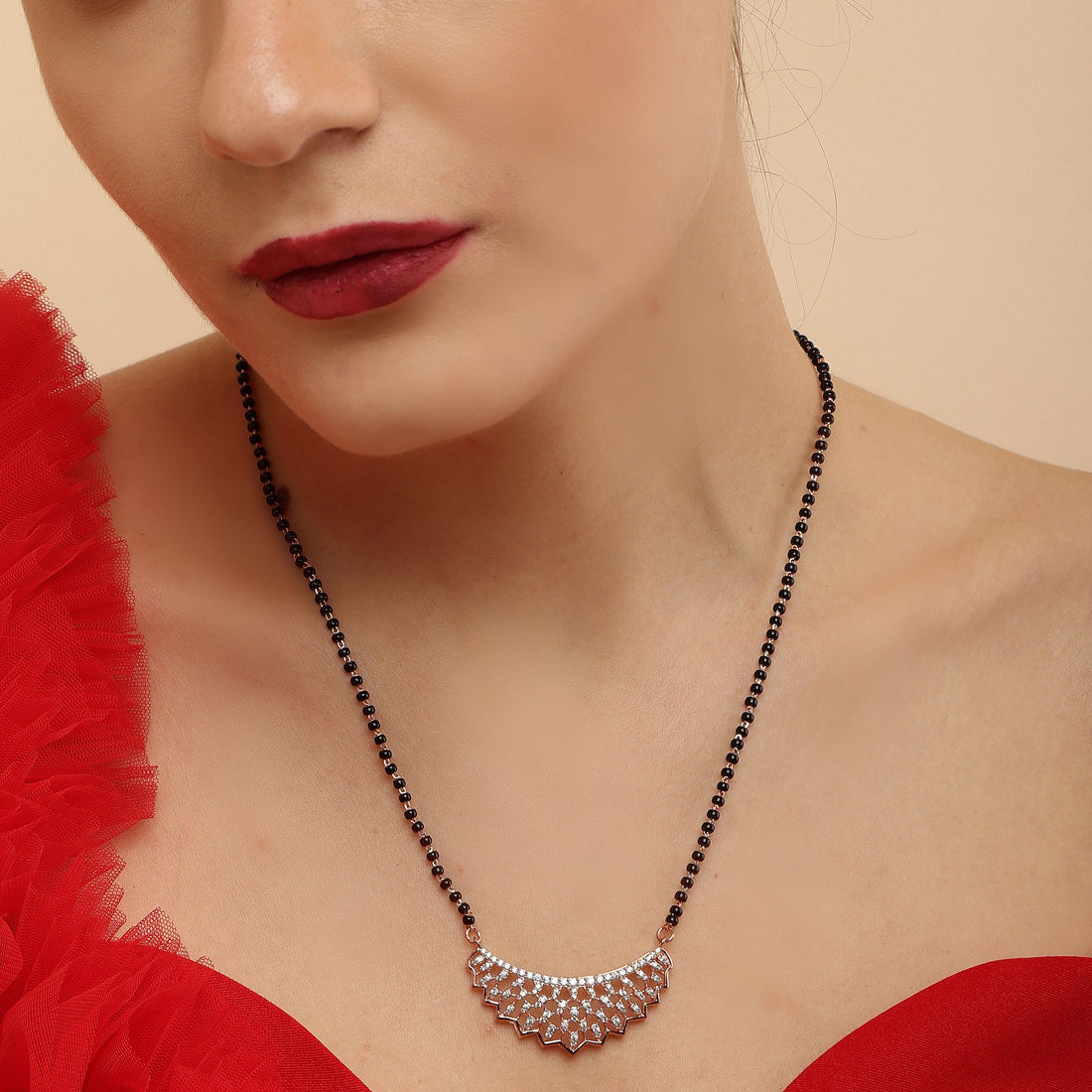 Serene Splendor sterling silver mangalsutra close-up detail