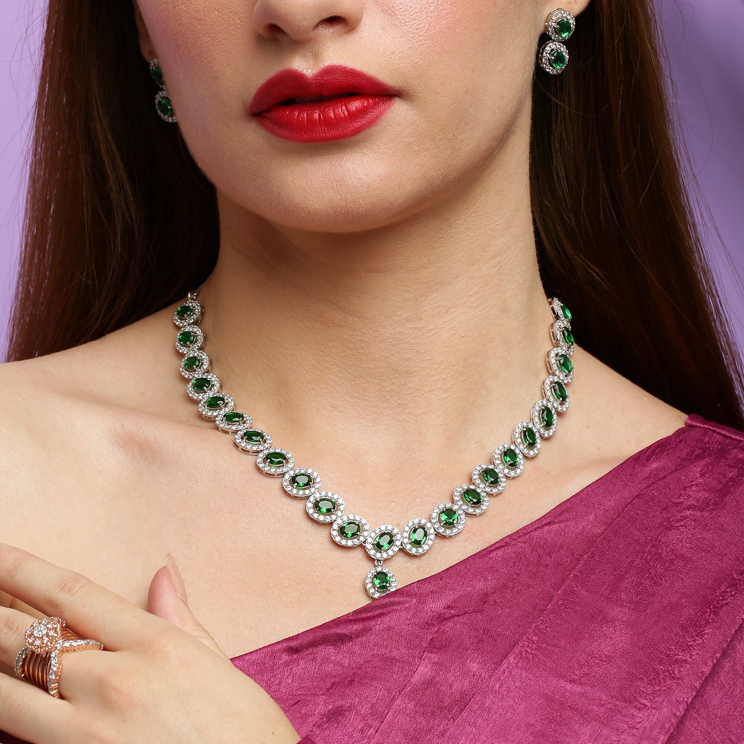 Sparkle Emerald 925 sterling silver necklace front view