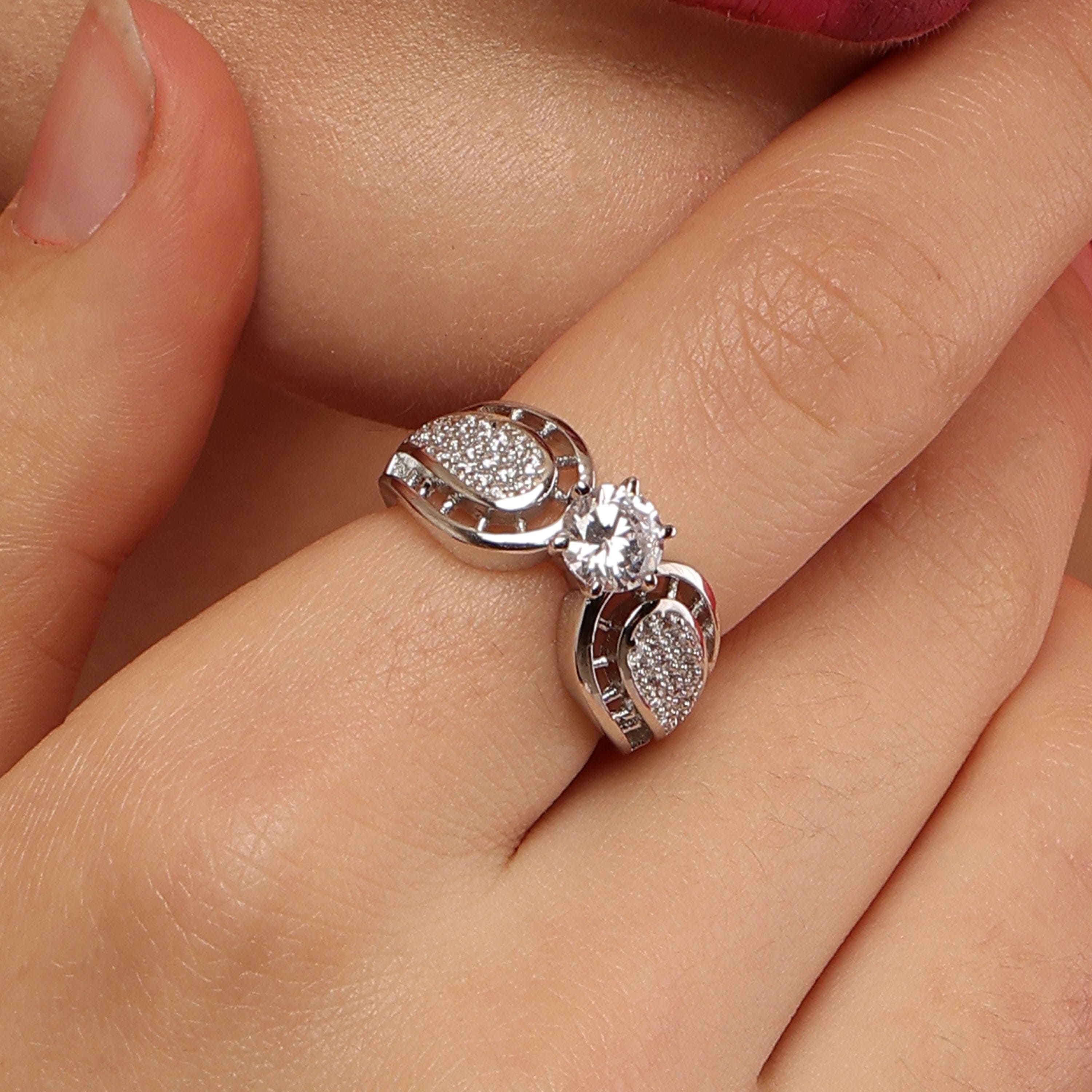 Sunlit Meadows sterling silver ring close-up detail