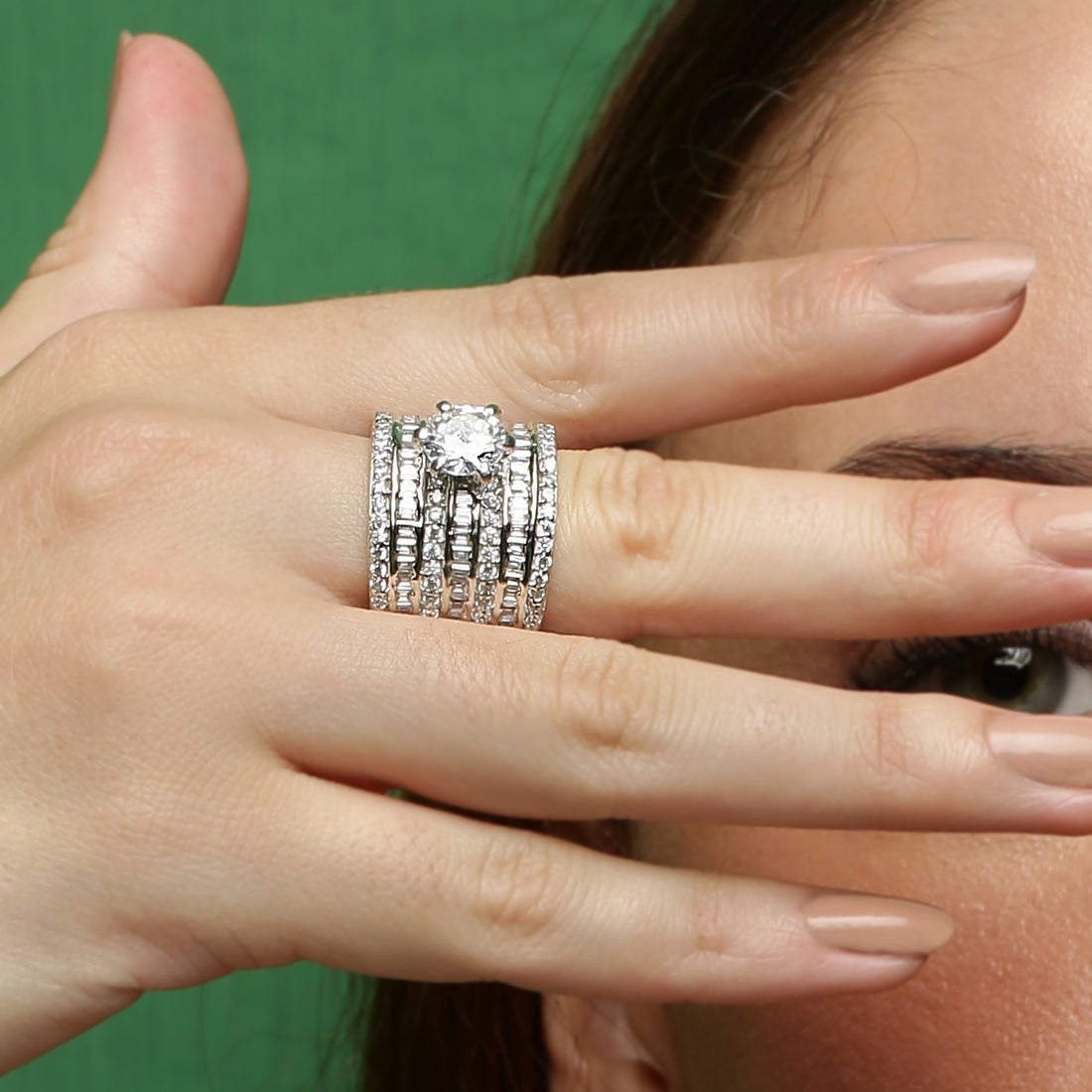 Trendy 7-Line Baguette sterling silver ring close-up detail