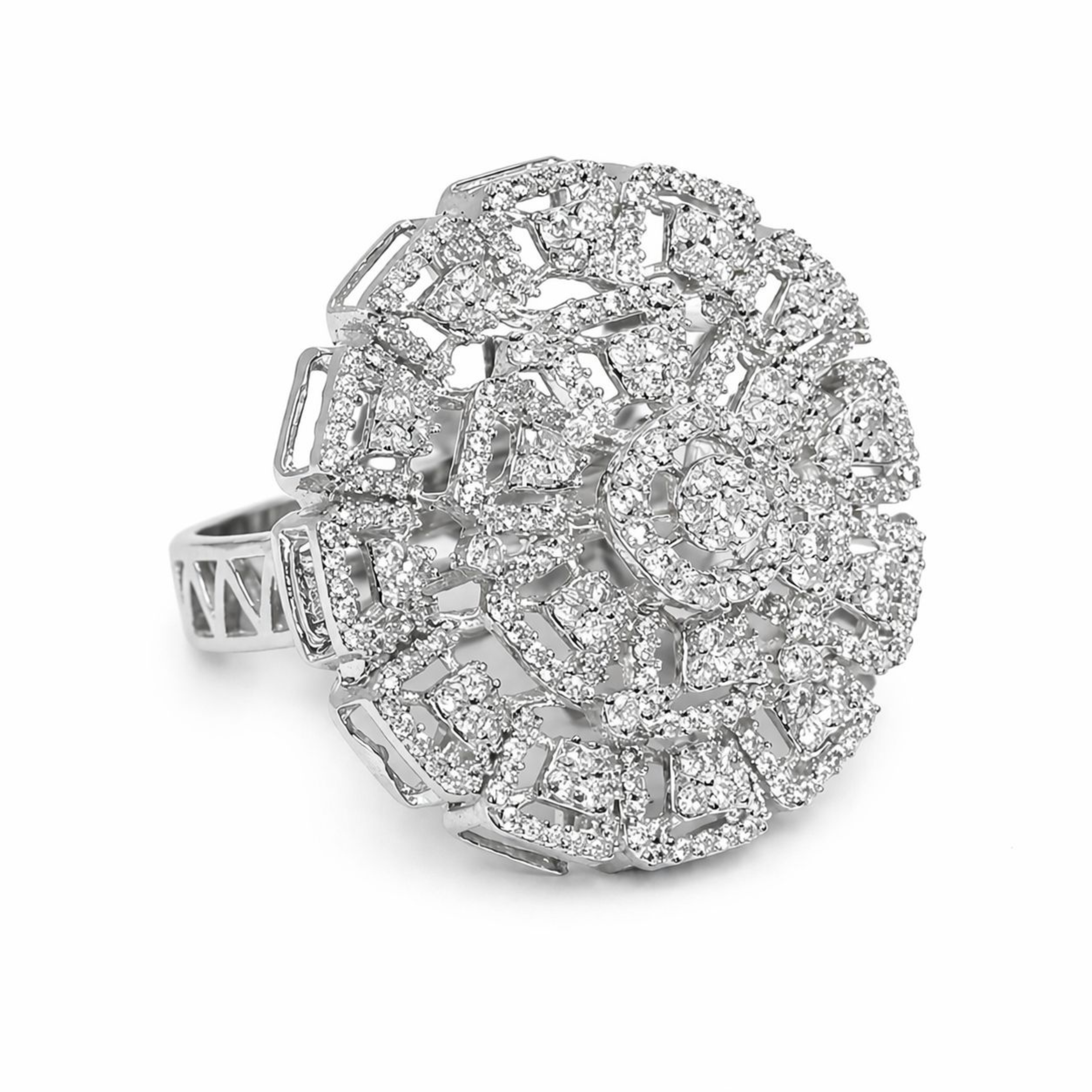 Vibrant Flower sterling silver ring lifestyle shot