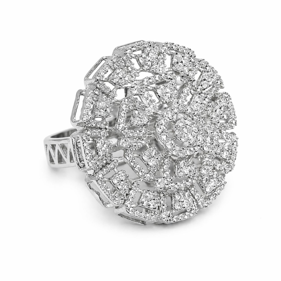 Vibrant Flower sterling silver ring lifestyle shot