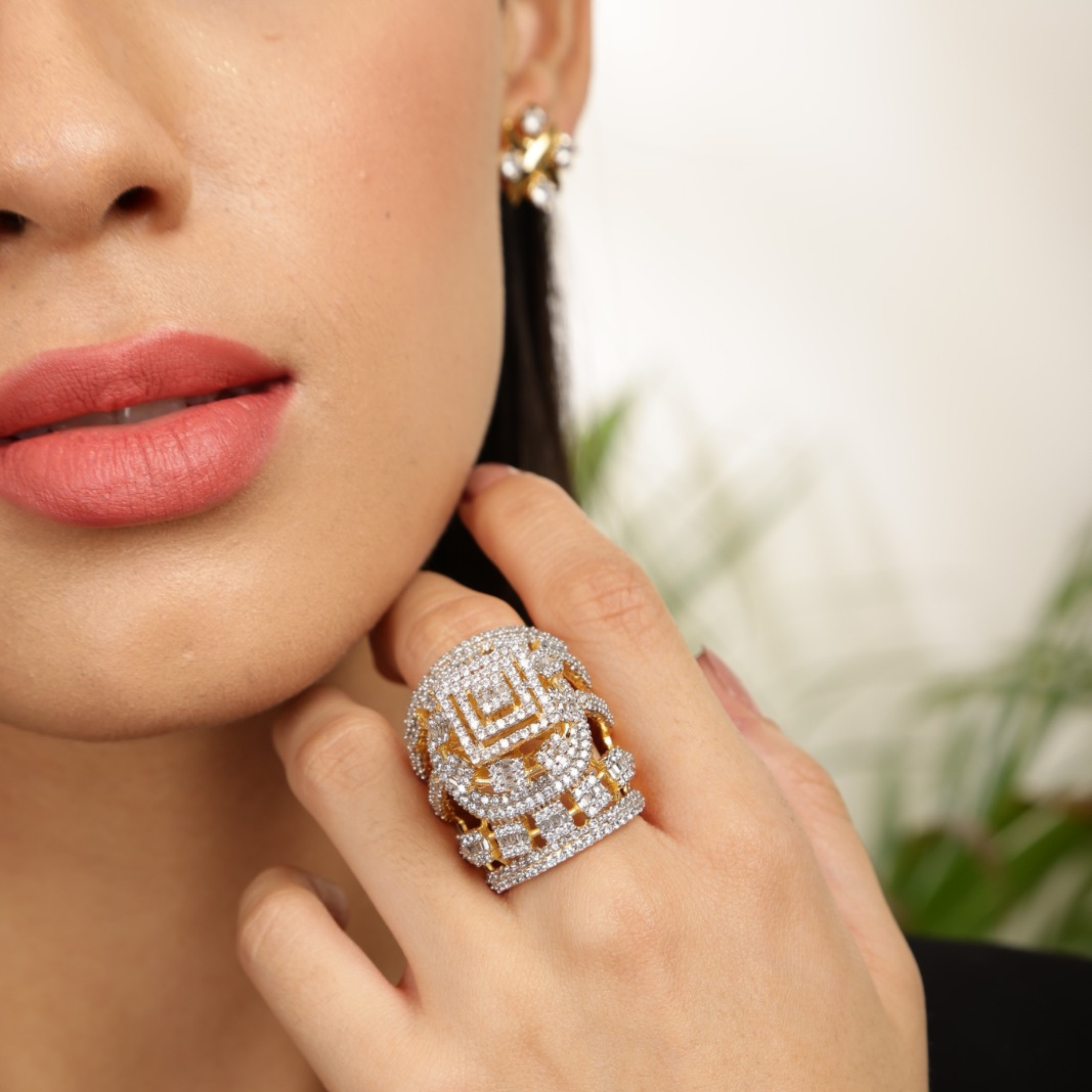 Zenvora Luxe sterling silver ring alternate angle detail
